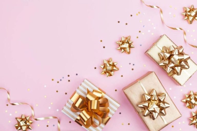 how to make ribbon bows for gifts