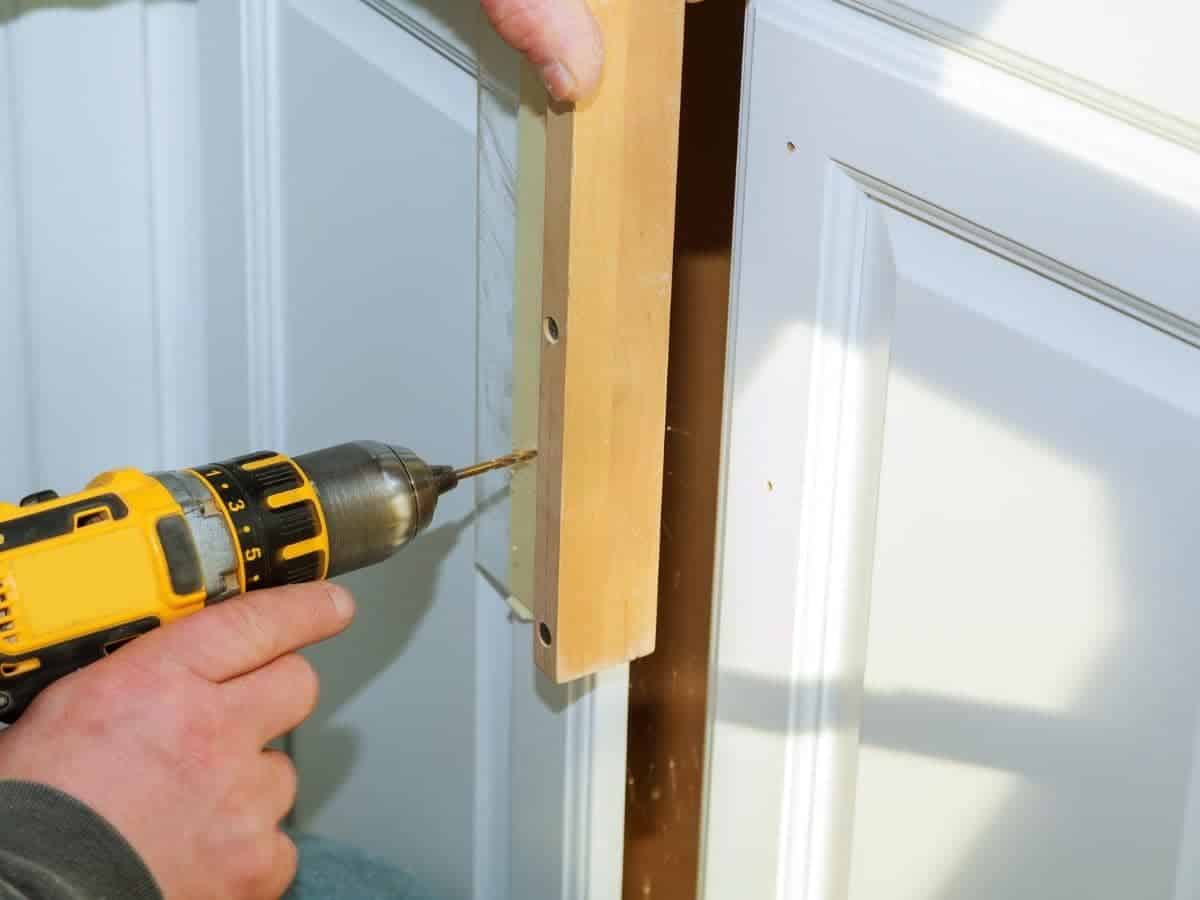 can-you-drill-screw-into-hardie-board-siding-answered