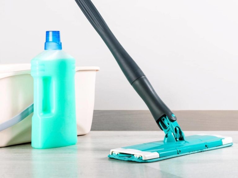 Does Pine Sol Attract or Repel Roaches? (Explained)