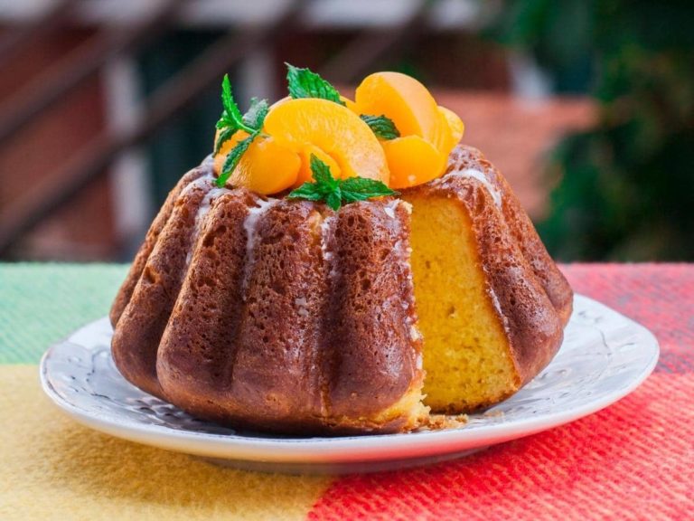 Does Rum Cake Have Alcohol? (Answered)