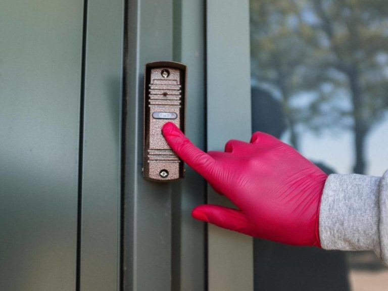 Does a Doorbell Have a Circuit Breaker? (Answered)