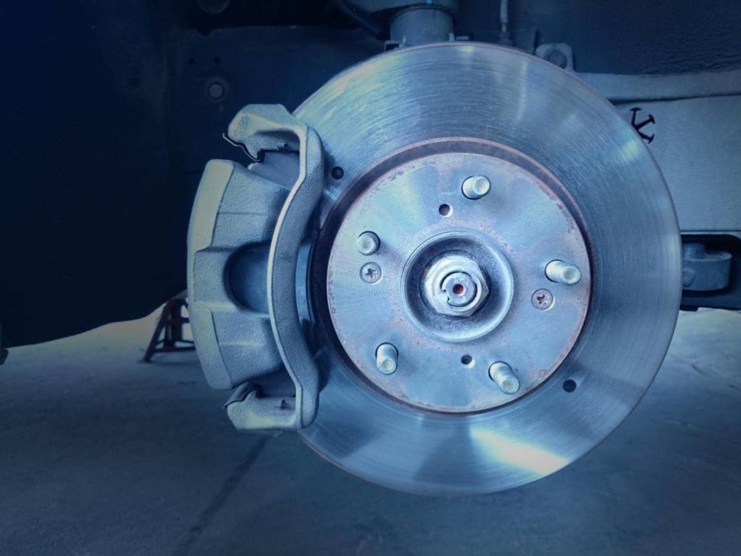 Can Brake Fluid Get Low Without a Leak? (Answered)