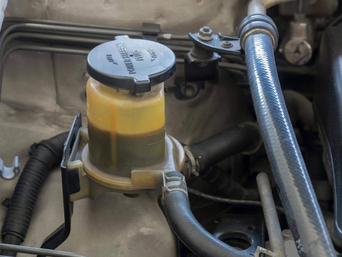 can-power-steering-fluid-go-bad-or-expire-explained