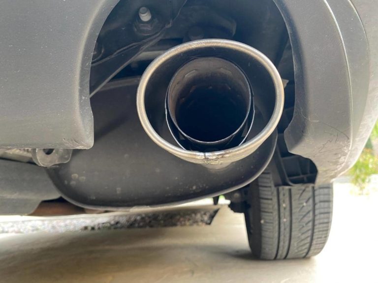 Can a Muffler & Exhaust Cause Check Engine Light?