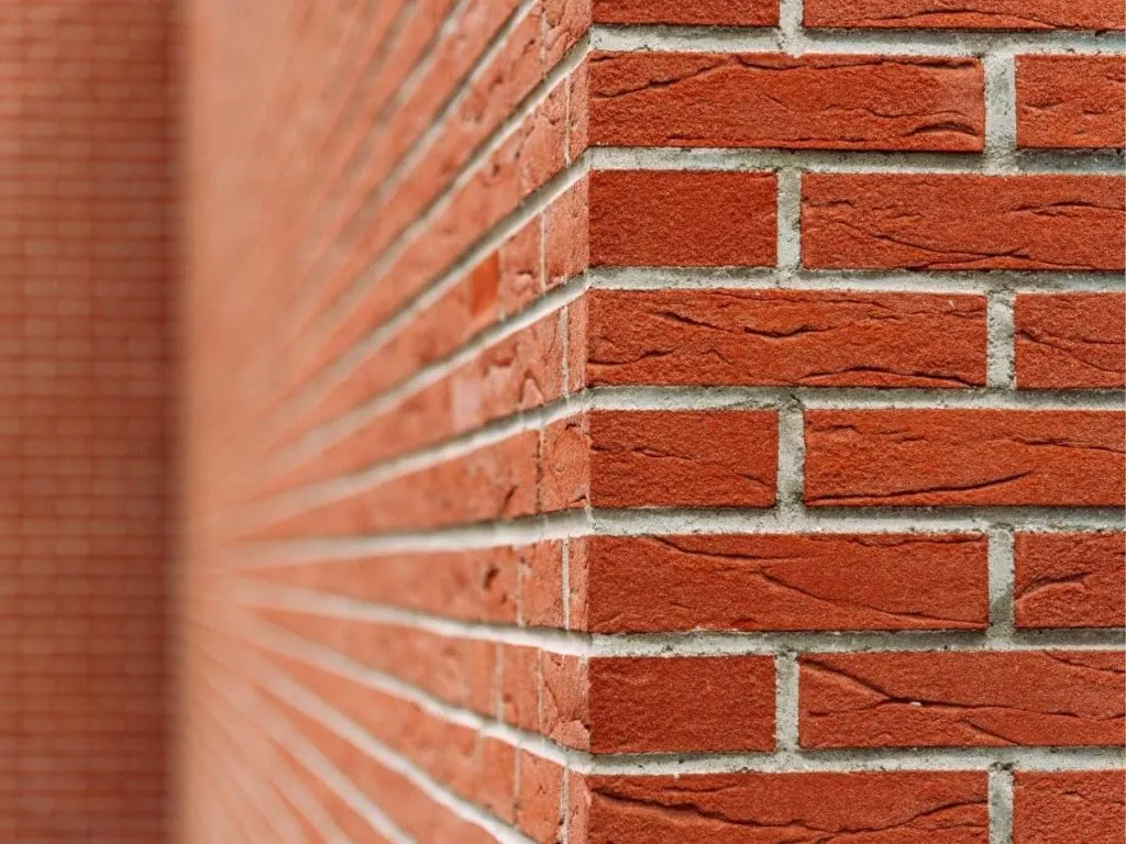 How Much Does a Brick Weigh in Pounds? (Read This First!)