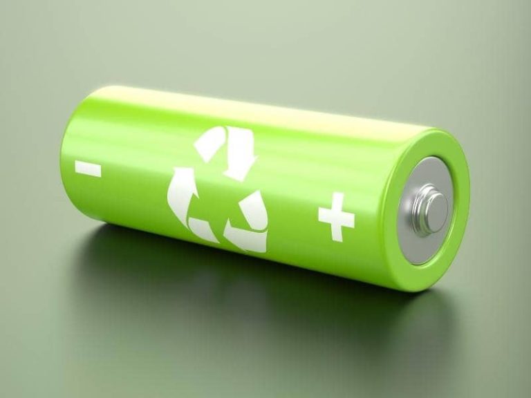 Can You Use a 40v Battery in a 20v Tool? (Explained)