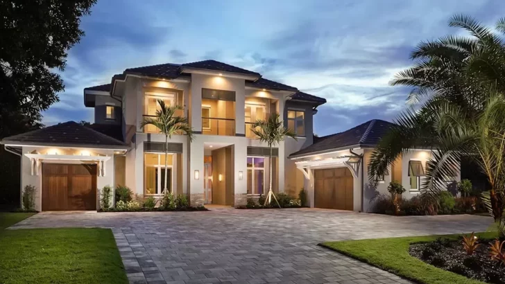 2-Story 4-Bedroom Florida House with Spectacular Balconies and Rec Room (Floor Plan)