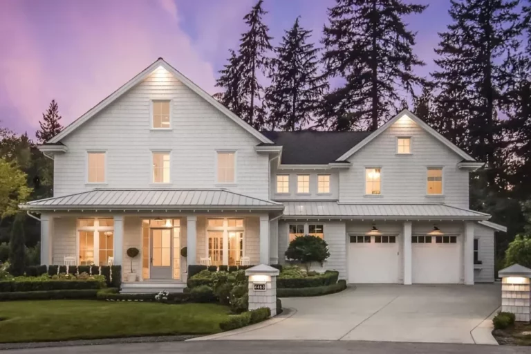 3-Bedroom Two-Story Farmhouse with Upstairs Sunroom (Floor Plan)