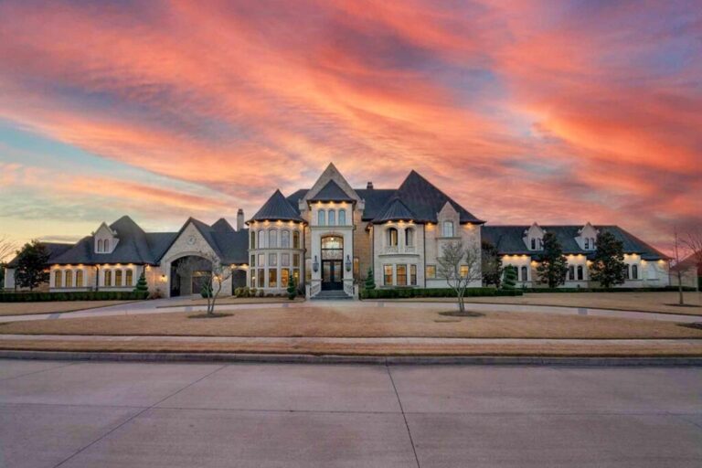 Dual-Story 4-Bedroom Luxury Home with Bowling Alley (Floor Plan)