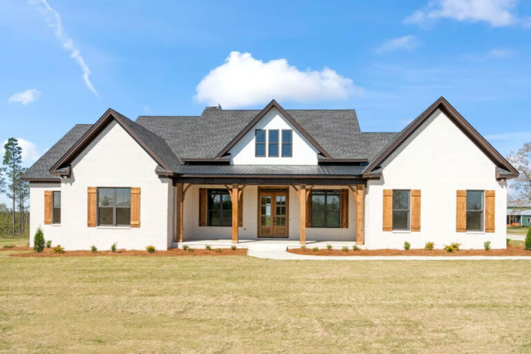 2-Story 4-Bedroom Modern Farmhouse with Optional Bonus Room (Floor Plan)