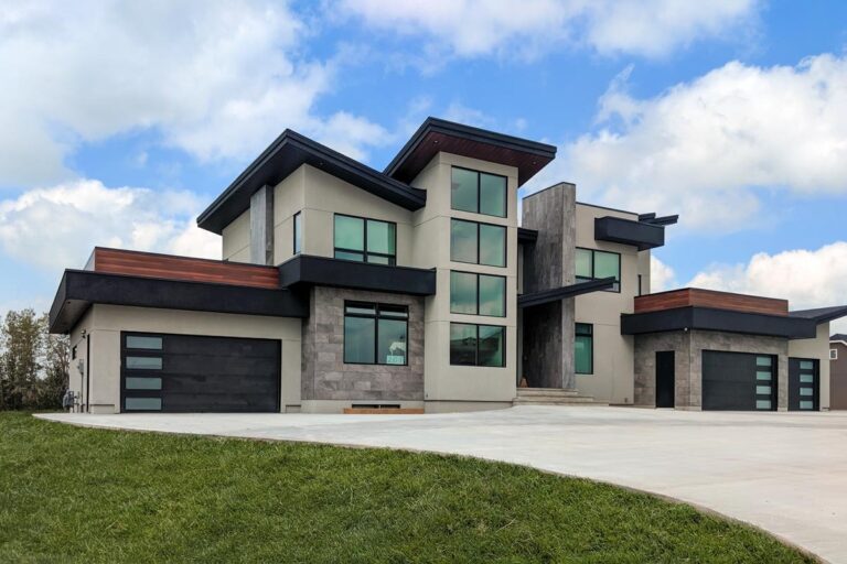 4 to 6-Bedroom 2-Story Luxury Modern Farmhouse With Optional Lower Level and Porte-Cochere (Floor Plan)