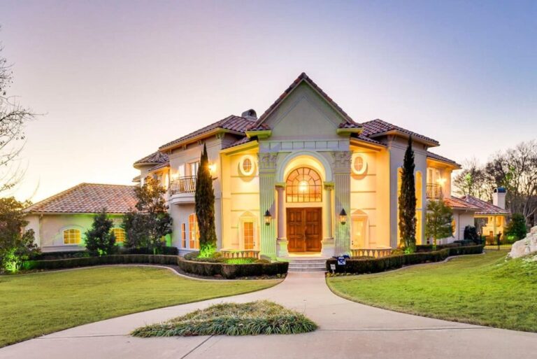 2-Story 5-Bedroom European House with Bonus Room (Floor Plan)