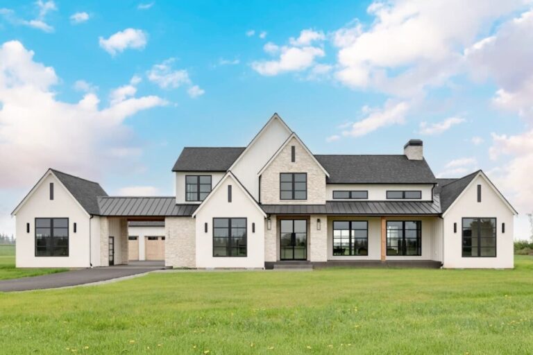 4-Bedroom 2-Story Modern Farmhouse with Clerestory Windows (Floor Plan)