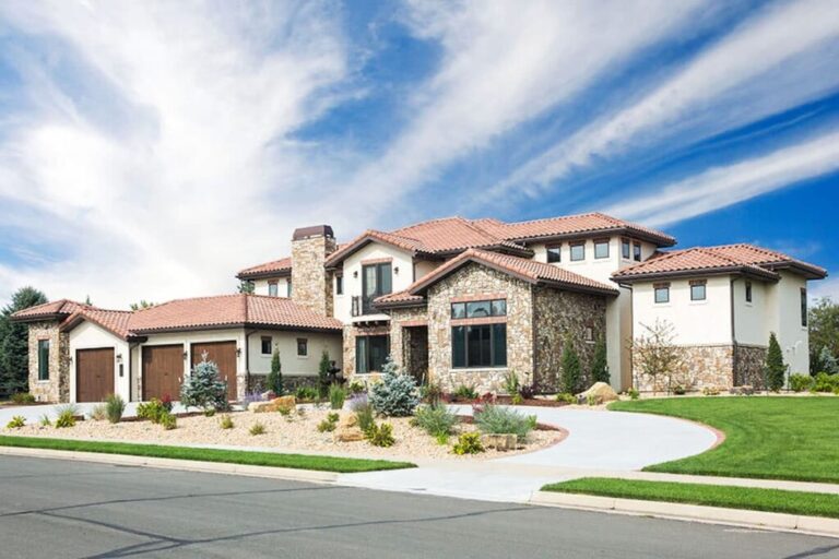 Dual-Story 5-Bedroom Mediterranean House with Main-Level Master (Floor Plan)