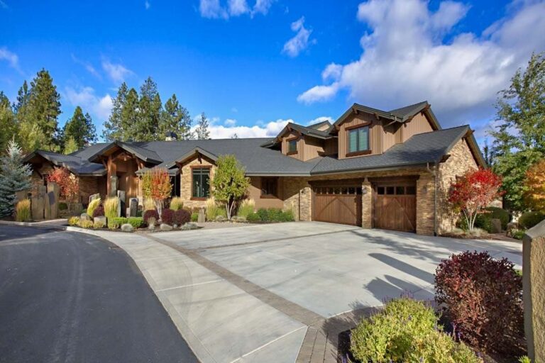 4-Bedroom 2-Story Craftsman with Expansive Deck & Porch (Floor Plan)